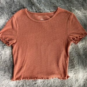 AE slightly cropped shirt